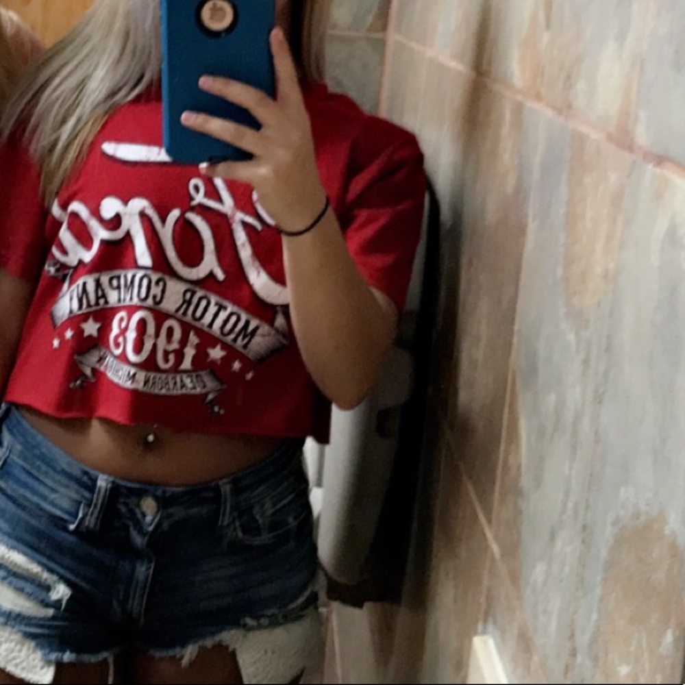 crop top